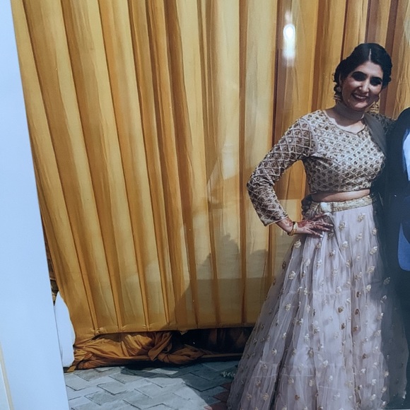 Light colour Indian lengha - Picture 2 of 2